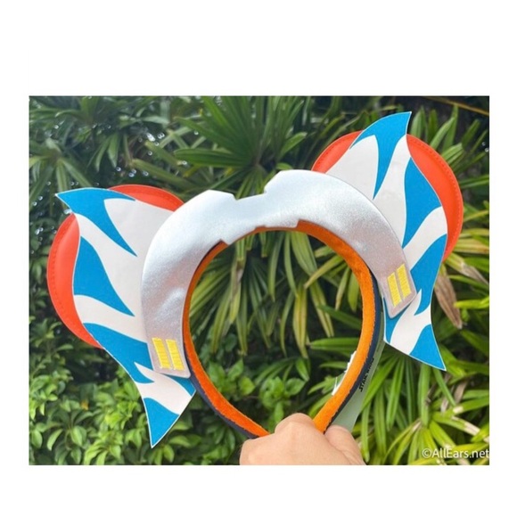 Ahsoka Tan Ear Headband by Her Universe - Star Wars: The Clone Wars - Picture 5 of 12